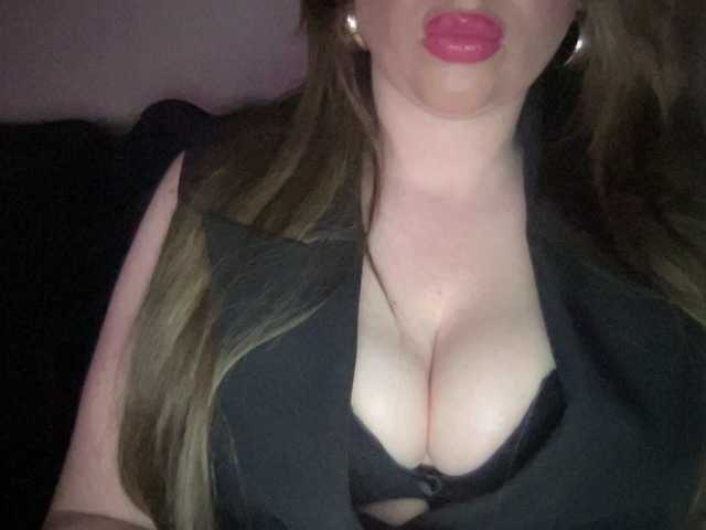 Djelina940's BongaCams show and profile