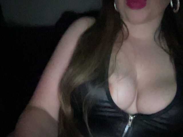 Djelina940 live cam on BongaCams