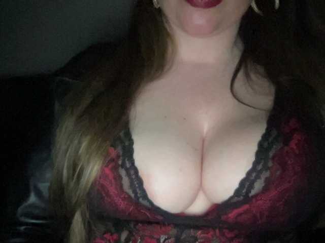 Djelina940 live cam on BongaCams