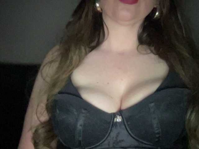 Djelina940's BongaCams show and profile