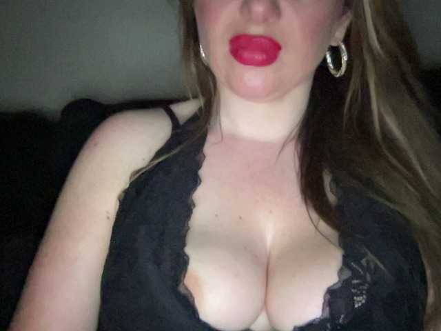 Djelina940 live cam on BongaCams