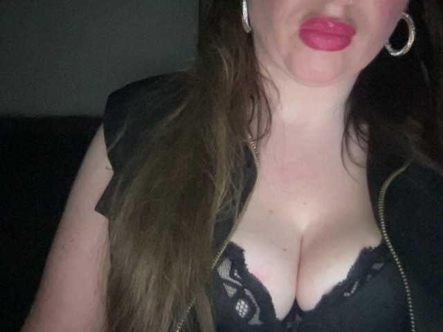 Djelina940 live cam on BongaCams