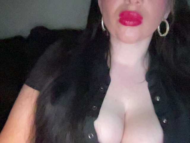 Djelina940 live cam on BongaCams