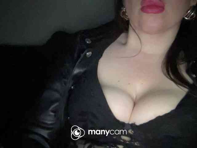 Model: Djelina940