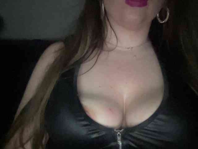 Model: Djelina940