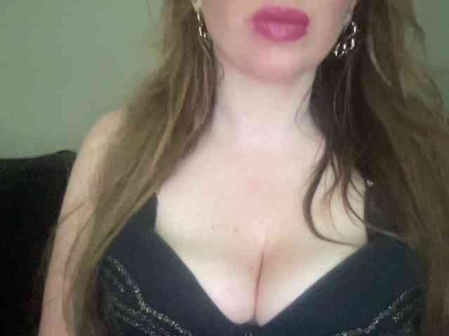 Djelina940 Live Webcam on BongaCams