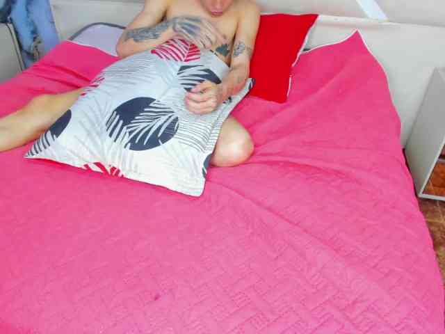 InnocentLooksex webcam