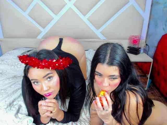 InnocentLooksex webcam