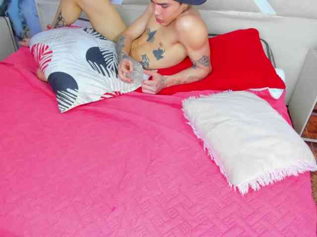 InnocentLooksex webcam