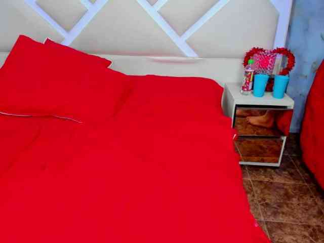 InnocentLooksex webcam