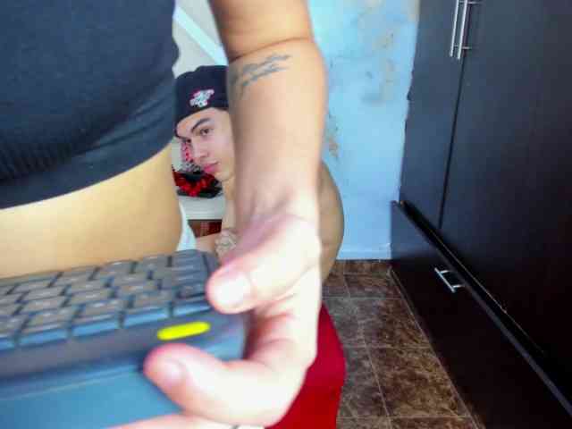 InnocentLooksex webcam