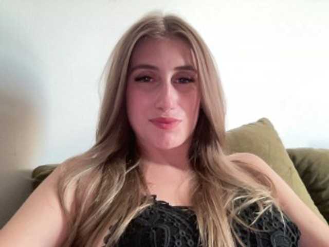 Walkiria19 live cam on BongaCams