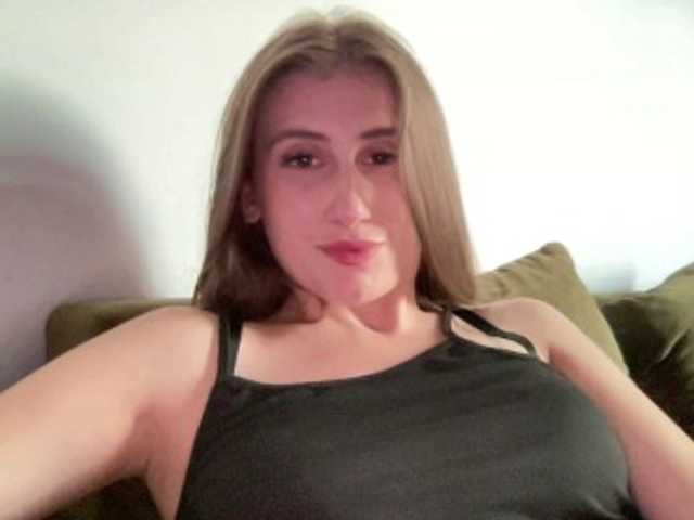 Walkiria19 live cam on BongaCams