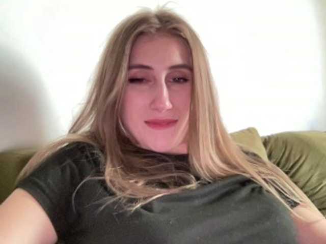 Walkiria19 live cam on BongaCams