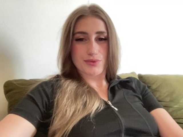 Walkiria19 live cam on BongaCams