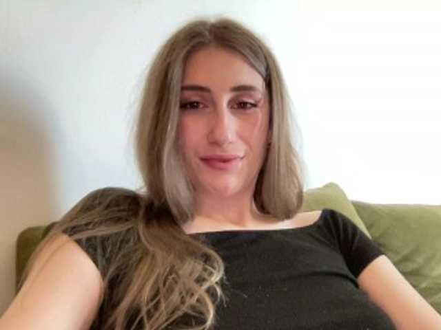 Walkiria19 live cam on BongaCams