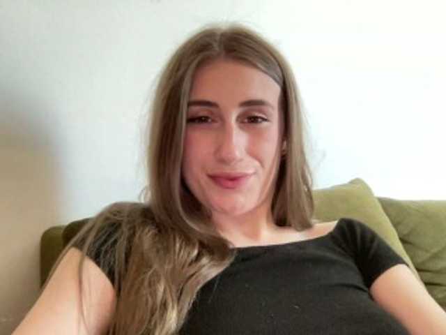 Walkiria19 live cam on BongaCams