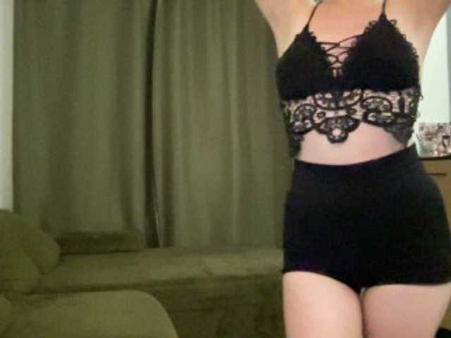 Walkiria19 live cam on BongaCams
