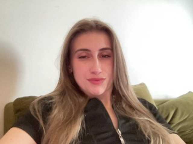 Walkiria19 live cam on BongaCams