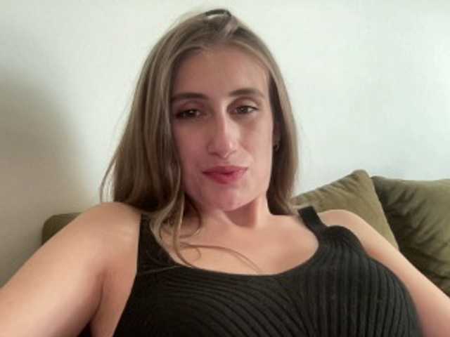 Walkiria19 live cam on BongaCams