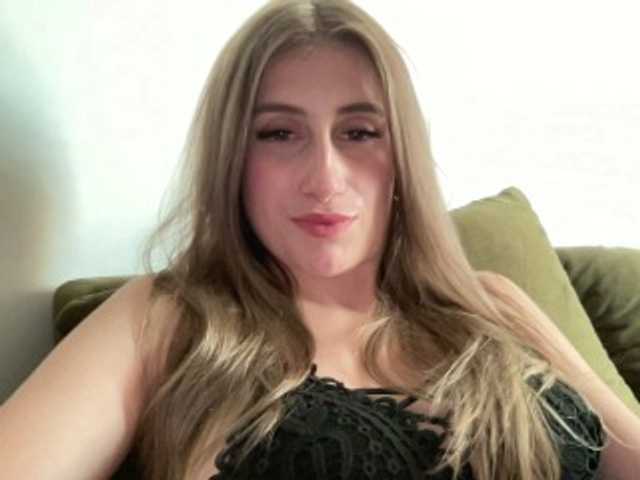 Walkiria19 live cam on BongaCams