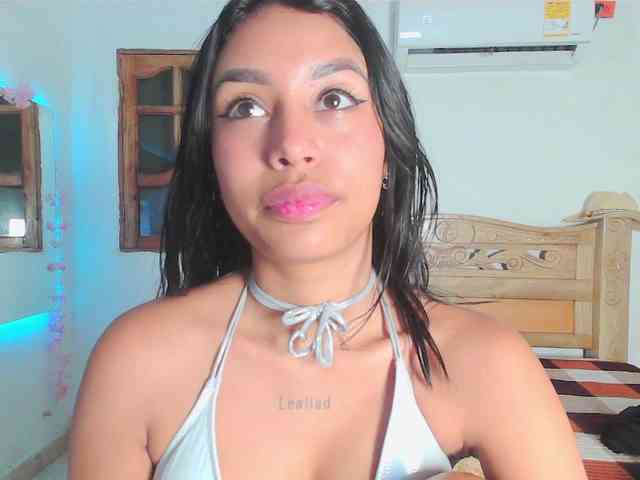 bratz-glloe webcam