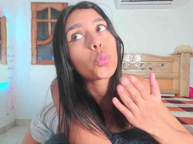 bratz-glloe webcam