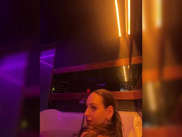 SvetaTimeToJoy live webcam show
