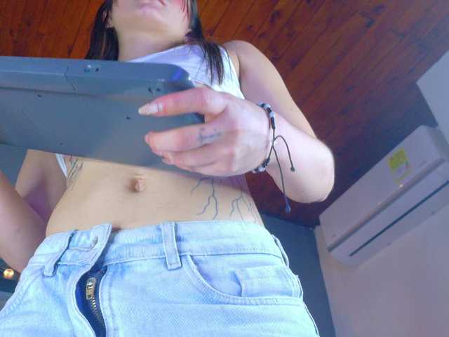 Mia-Anderson live cam on BongaCams