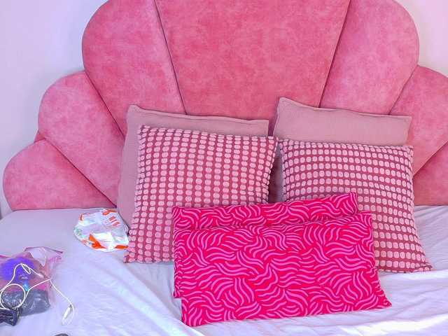 Mia-Anderson's BongaCams show and profile