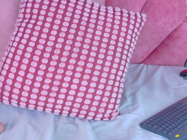 Mia-Anderson live cam on BongaCams