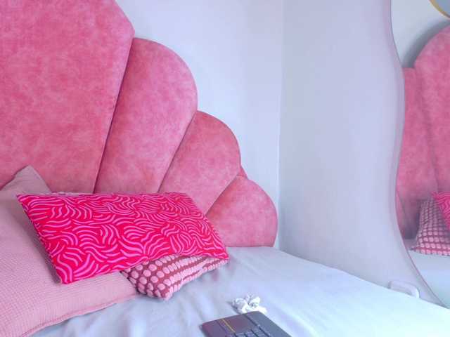 Mia-Anderson live cam on BongaCams