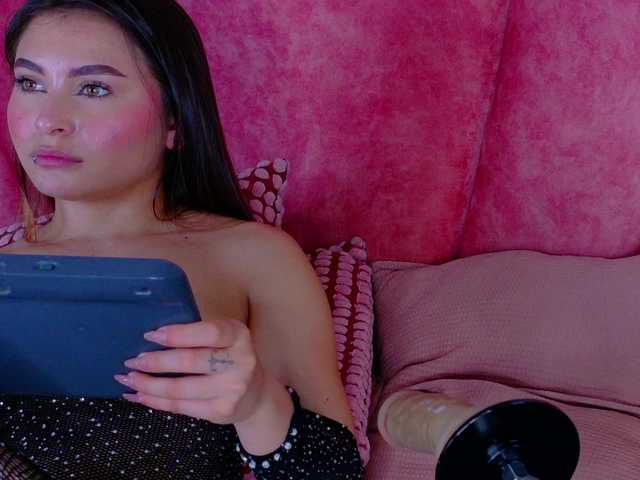 Mia-Anderson live cam on BongaCams