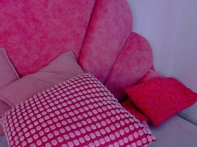 Mia-Anderson live cam on BongaCams