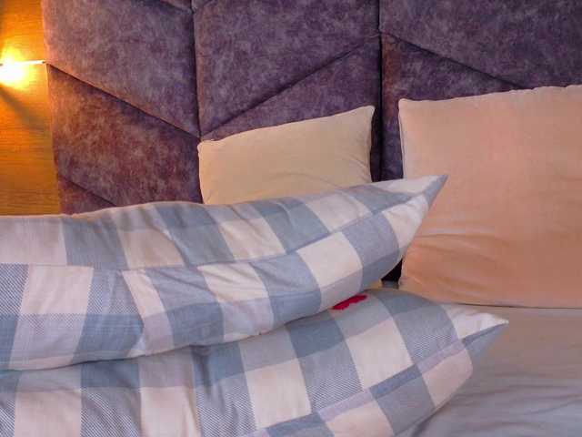 Mia-Anderson live cam on BongaCams