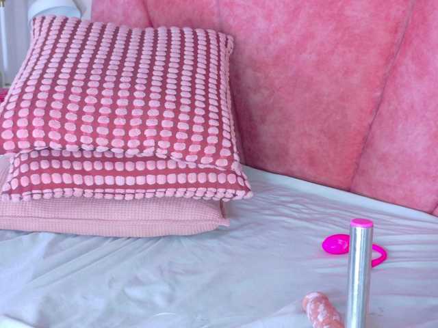 Mia-Anderson live cam on BongaCams