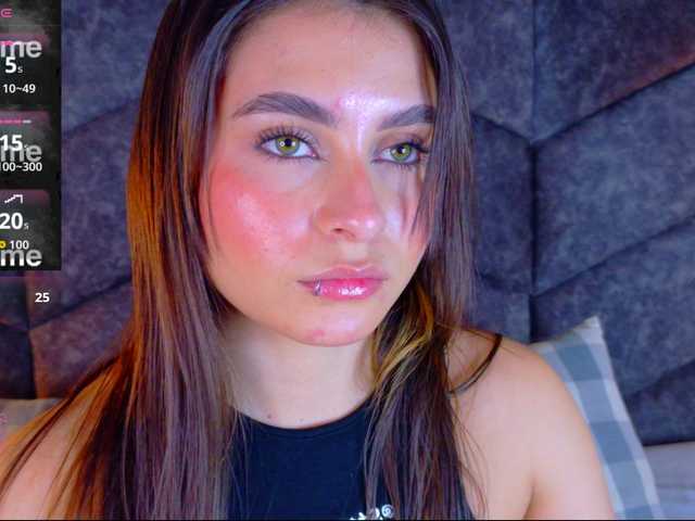 Mia-Anderson live cam on BongaCams