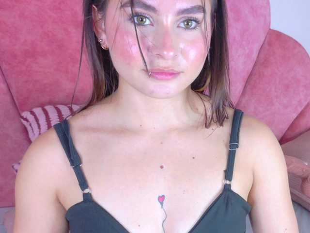 Mia-Anderson live cam on BongaCams