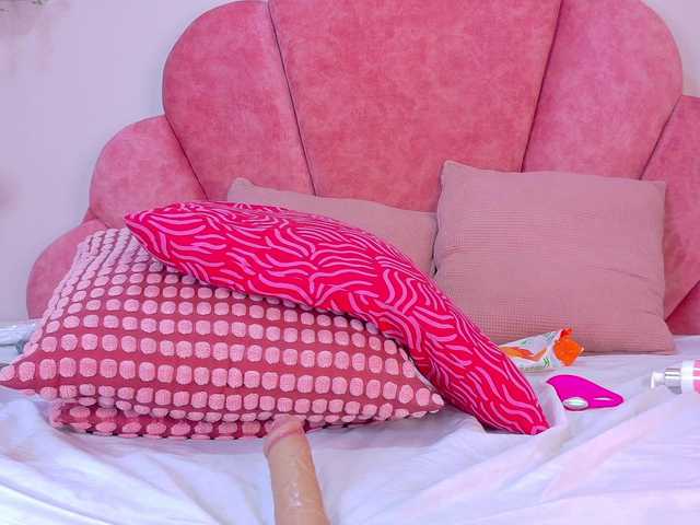 Mia-Anderson's BongaCams show and profile