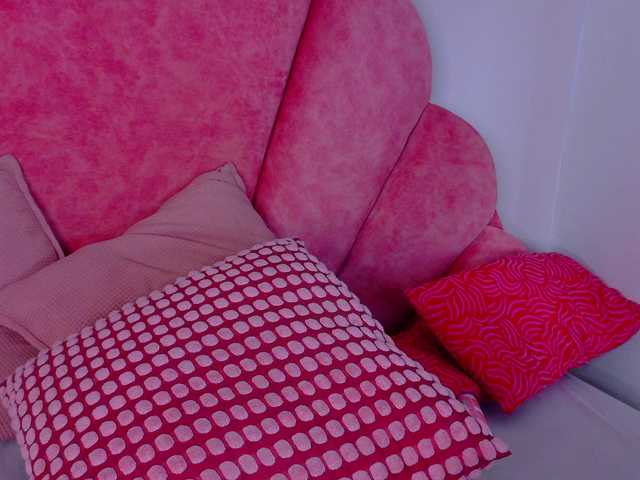 Mia-Anderson live cam on BongaCams