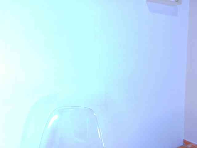 Модель: Mia-Anderson