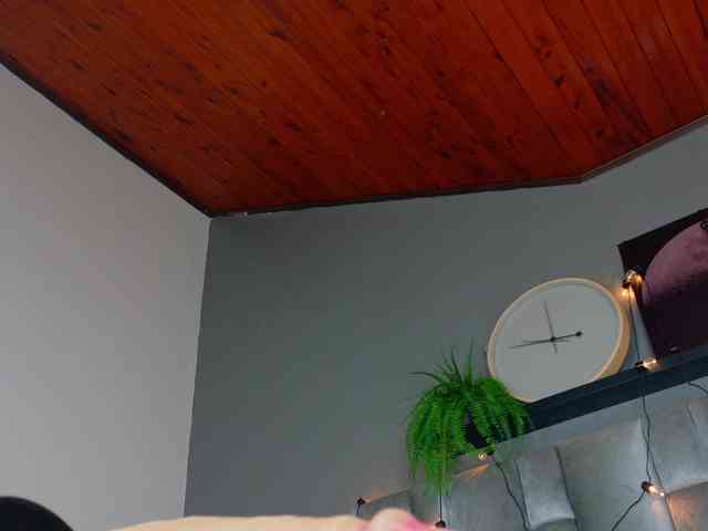 Mia-Anderson webcam
