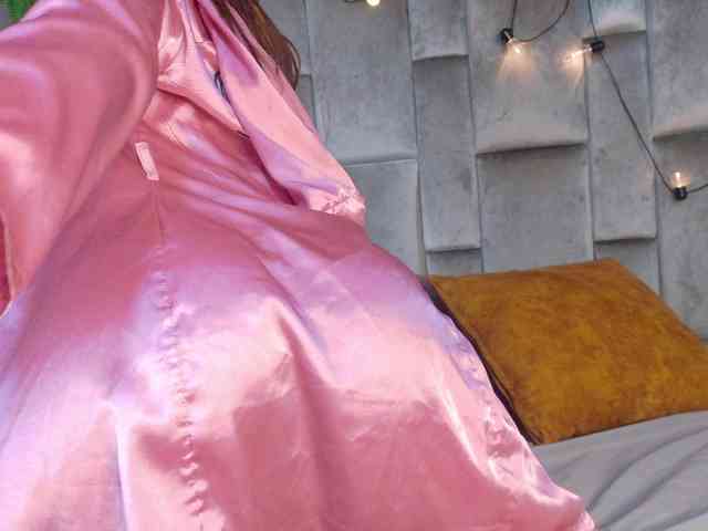Mia-Anderson webcam
