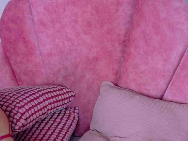Mia-Anderson webcam
