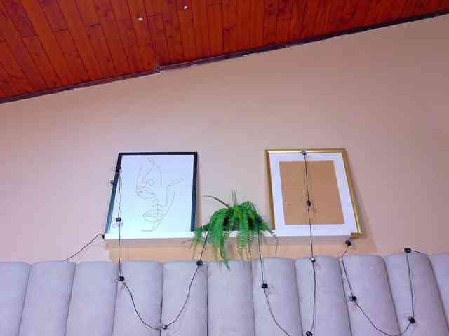 Модель: Mia-Anderson