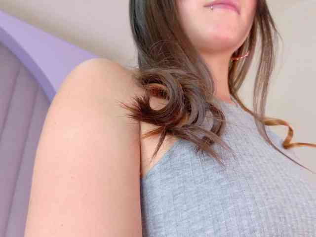 Mia-Anderson webcam