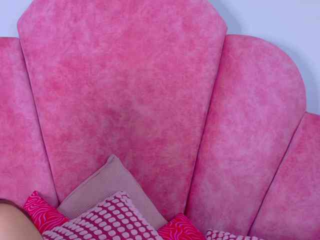 Mia-Anderson webcam