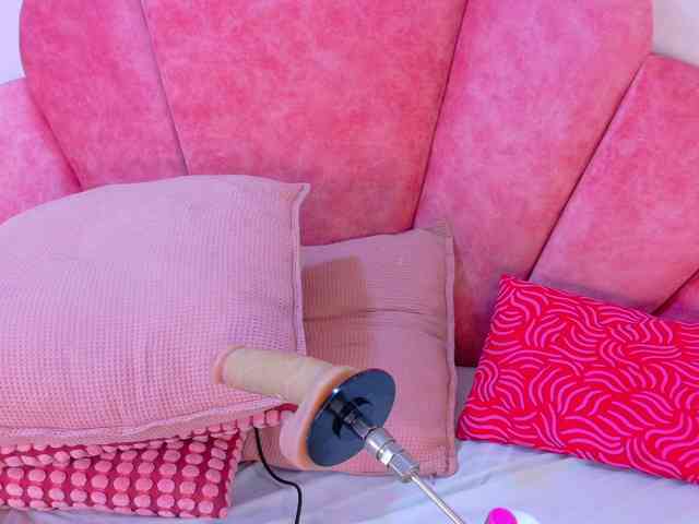 Mia-Anderson webcam