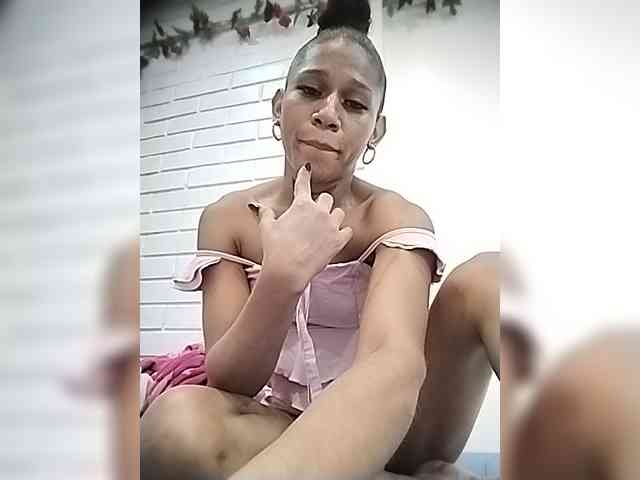 KloeDollHottt Sex Cam Show