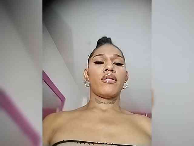 KloeDollHottt Sex Cam Show